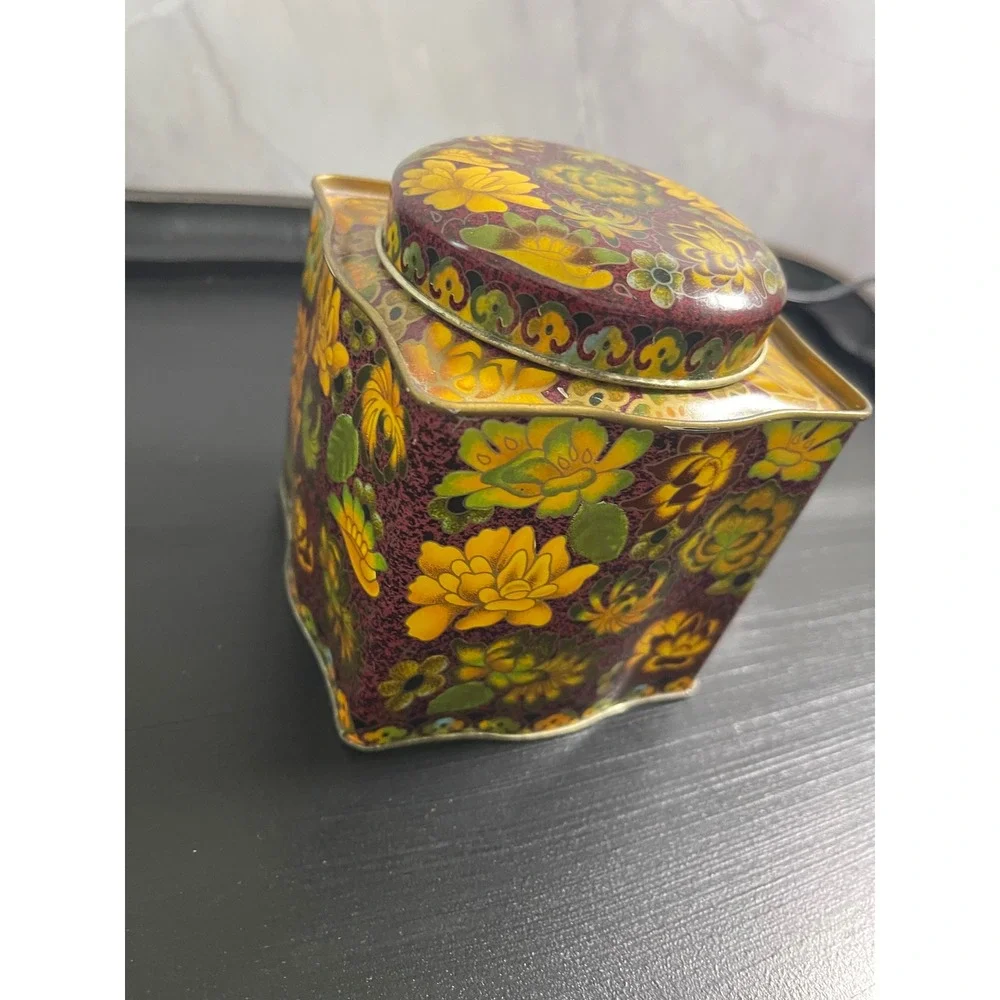 Vintage Daher Long Island NY Floral Tea Tin Made in England Burgundy Yellow 5in